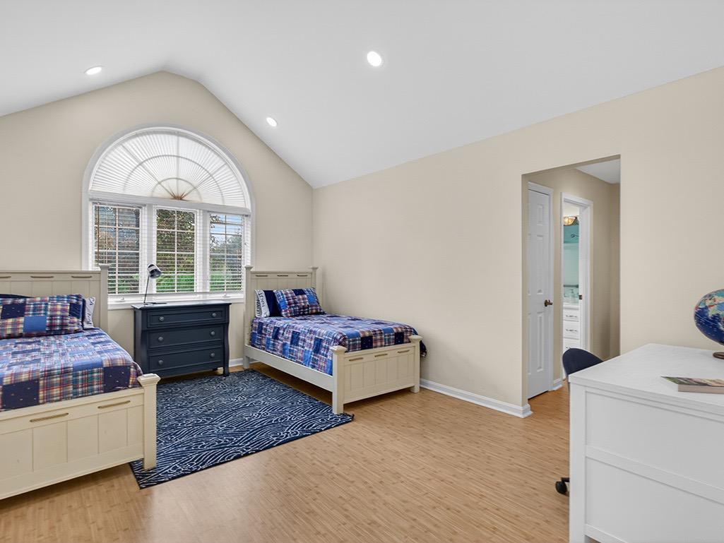 23 Sheffield Road Rehoboth Beach, DE 19971 - Photo 51 of 100 Second first floor suite.