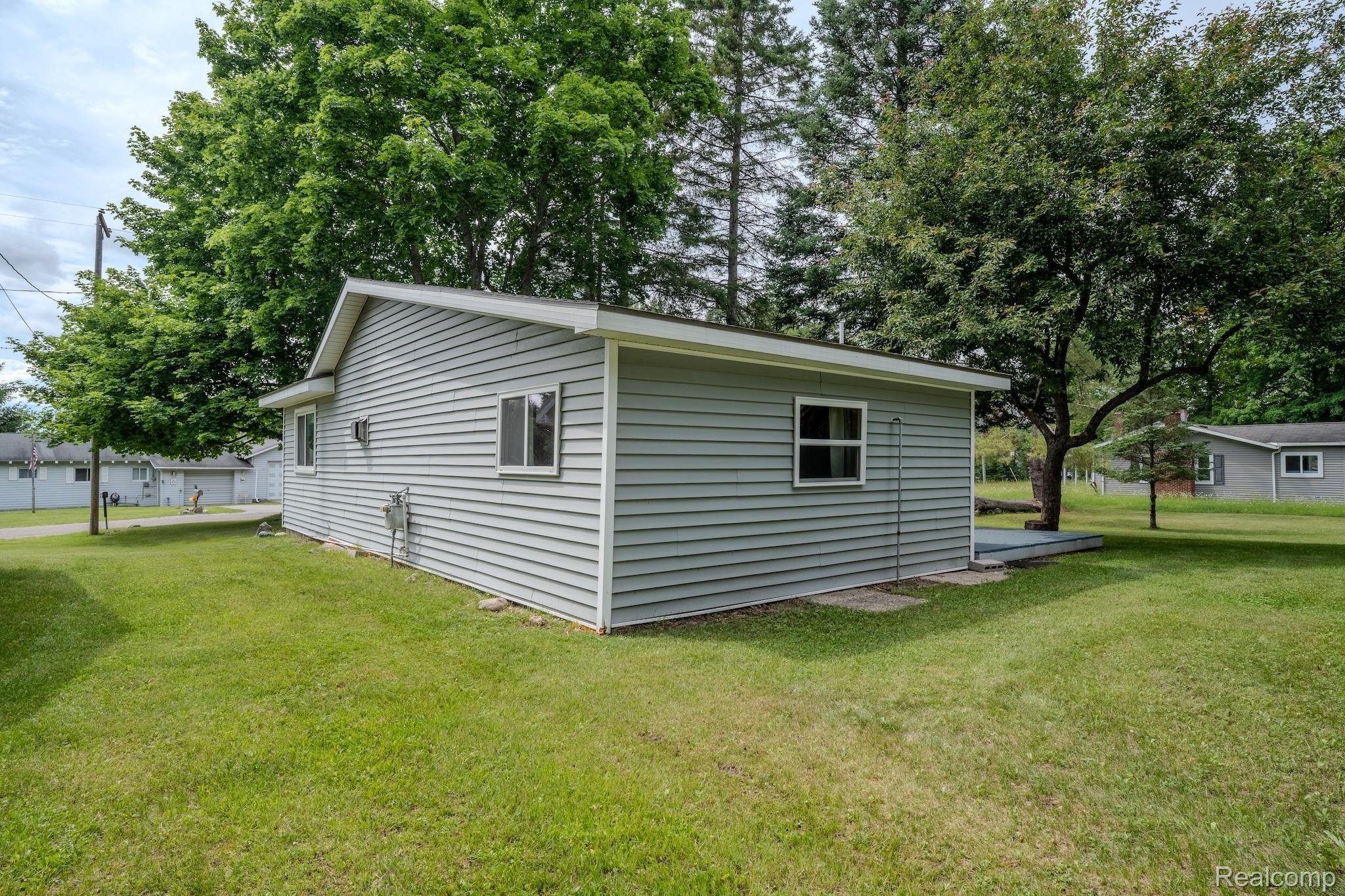4350 Shrew Road Lincoln, MI 48742 - Photo 4 of 32 DSC09936-HDR.jpeg