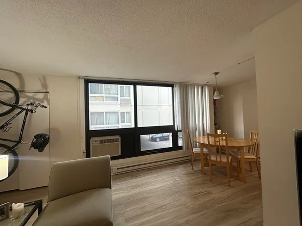 $3,850 | 45 Trowbridge Street, Unit 1C, Cambridge, MA 02138