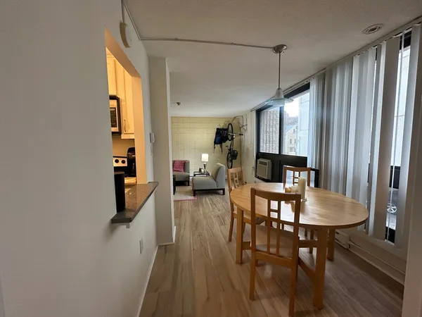 $3,850 | 45 Trowbridge Street, Unit 1C, Cambridge, MA 02138