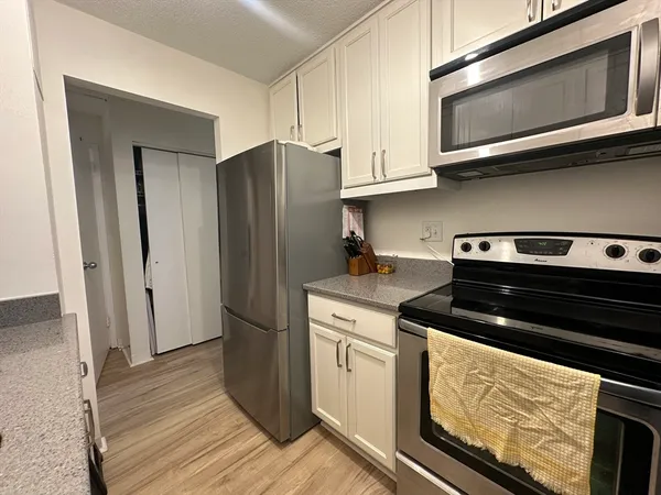 $3,850 | 45 Trowbridge Street, Unit 1C, Cambridge, MA 02138