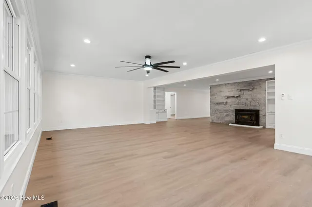 $499,900 | 305 Country Club Drive, Jacksonville, NC 28546