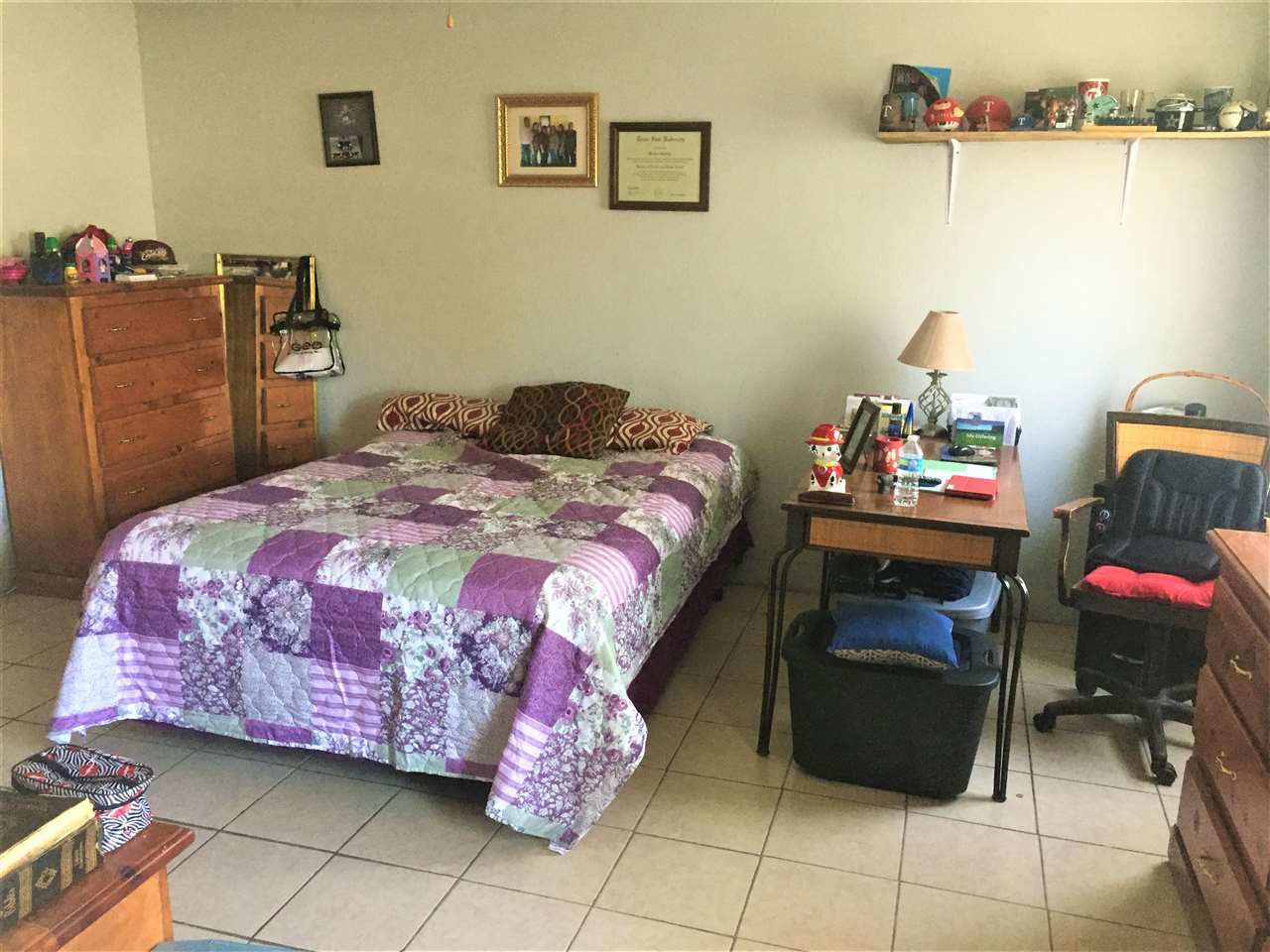 502 Rio Morava Rio Bravo, TX 78046 - Photo 14 of 20 a bedroom with a bed and a table in it