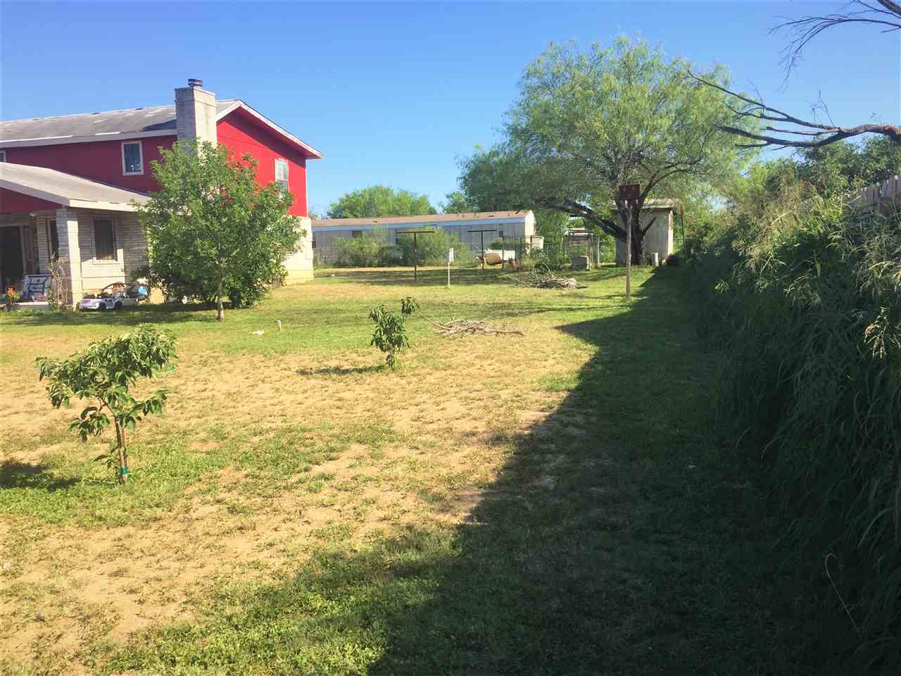 502 Rio Morava Rio Bravo, TX 78046 - Photo 2 of 20 a view of a house with a yard