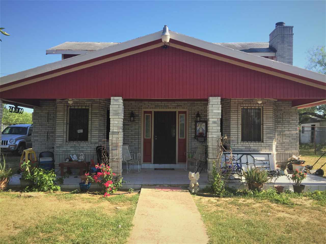 502 Rio Morava Rio Bravo, TX 78046 - Photo 10 of 20 a front view of a house with patio