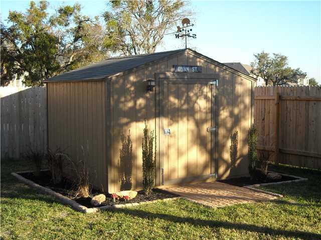 3313 Pine Needle Circle Round Rock, TX 78681 - Photo 12 of 12 a front view of house with yard