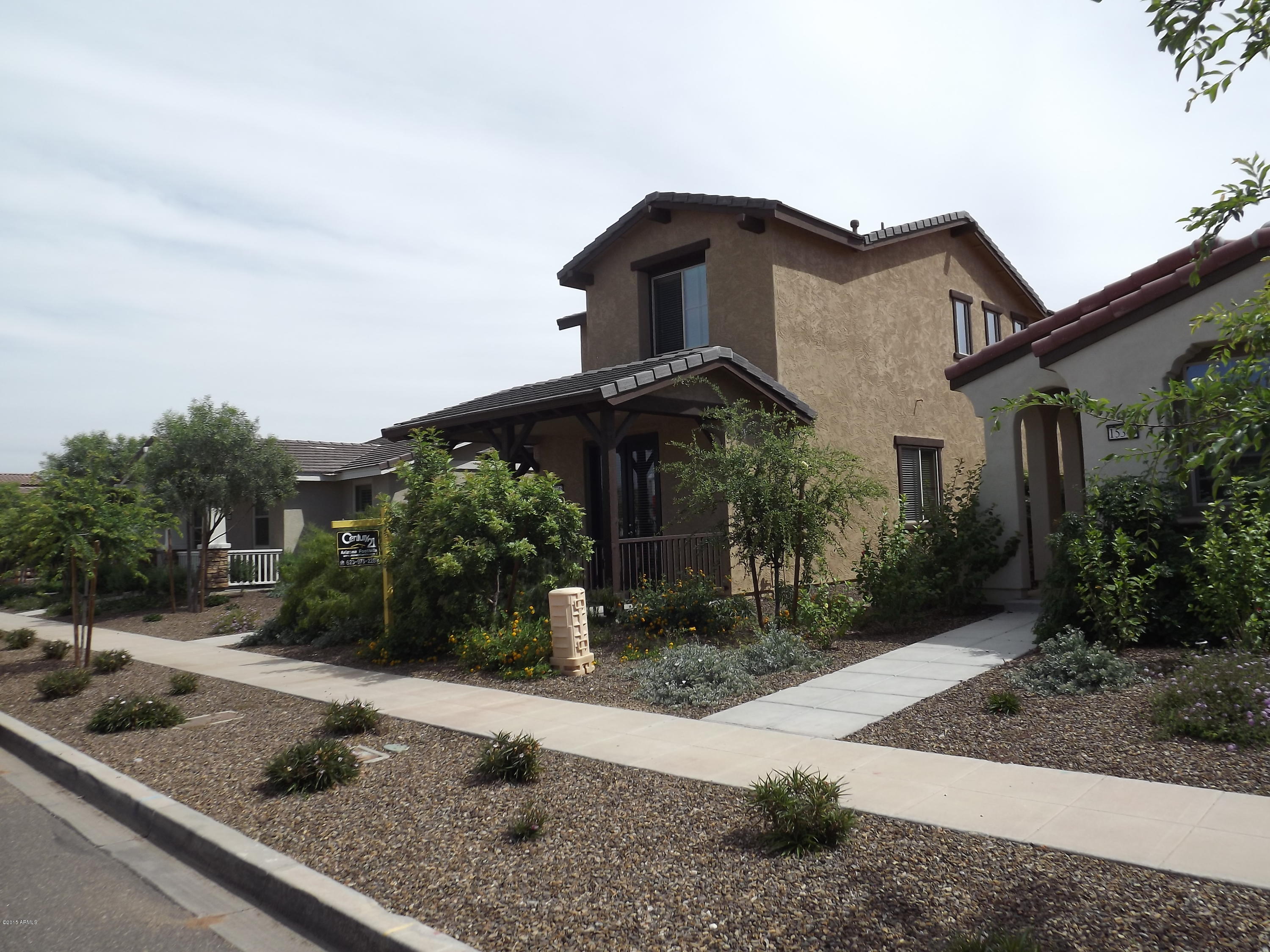 15345 West Bloomfield Road Surprise, AZ 85379 - Photo 2 of 32 Side