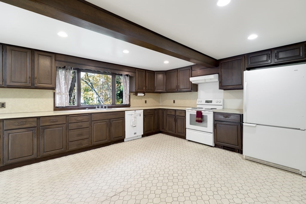 119 Higgins Road Framingham, MA 01701 - Photo 15 of 34