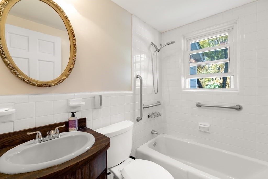 119 Higgins Road Framingham, MA 01701 - Photo 24 of 34