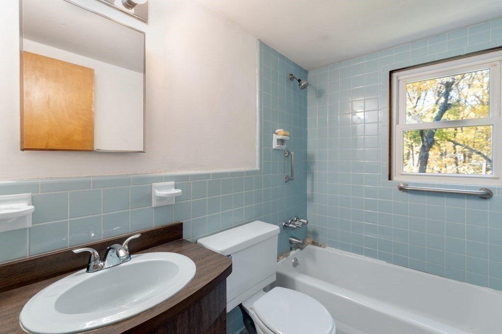 119 Higgins Road Framingham, MA 01701 - Photo 27 of 34