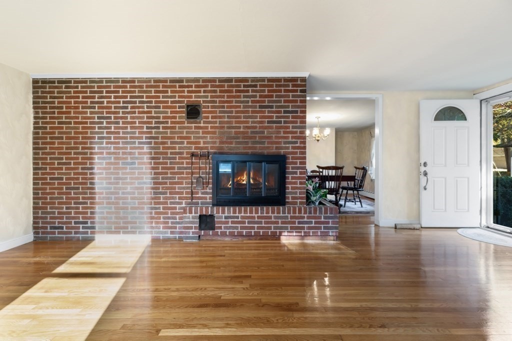 119 Higgins Road Framingham, MA 01701 - Photo 8 of 34