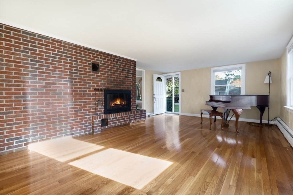 119 Higgins Road Framingham, MA 01701 - Photo 9 of 34