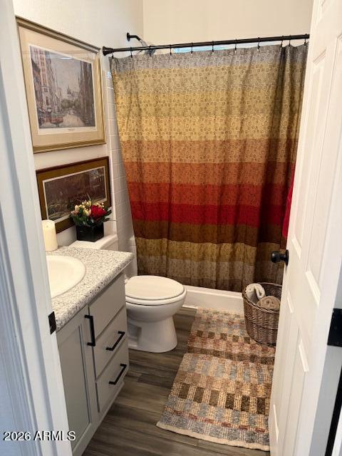 3933 Highway 260, Unit 242 Payson, AZ 85541 - Photo 20 of 30 a bathroom with a sink and a mirror