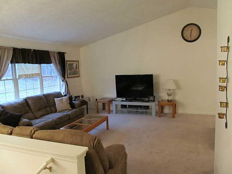135 Hunter Ridge Road Butler, PA 16001 - Photo 2 of 25 Living Room.