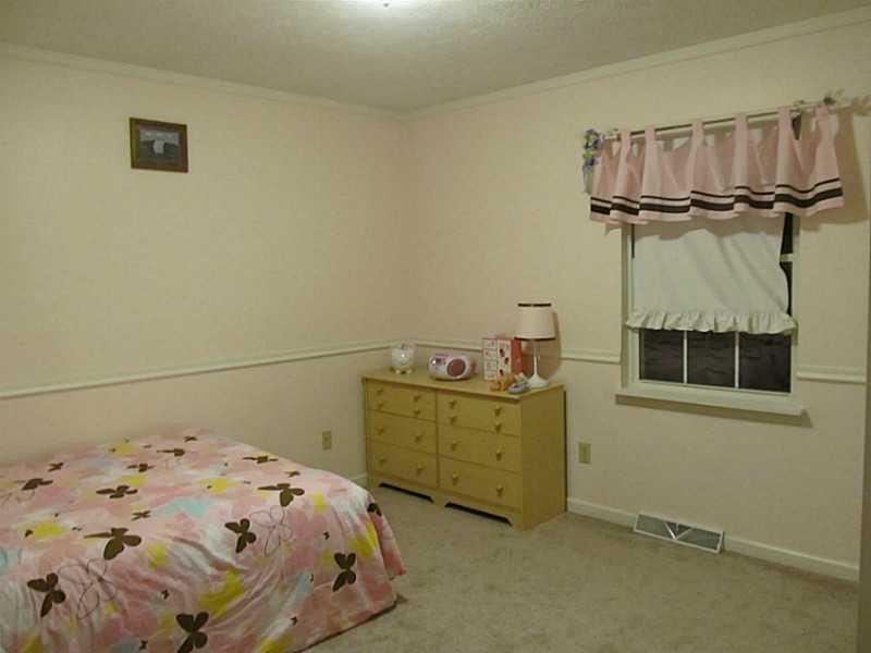 135 Hunter Ridge Road Butler, PA 16001 - Photo 15 of 25 Bedroom.