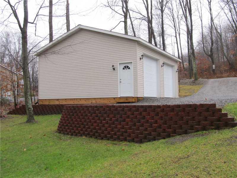 135 Hunter Ridge Road Butler, PA 16001 - Photo 25 of 25 Exterior Back.