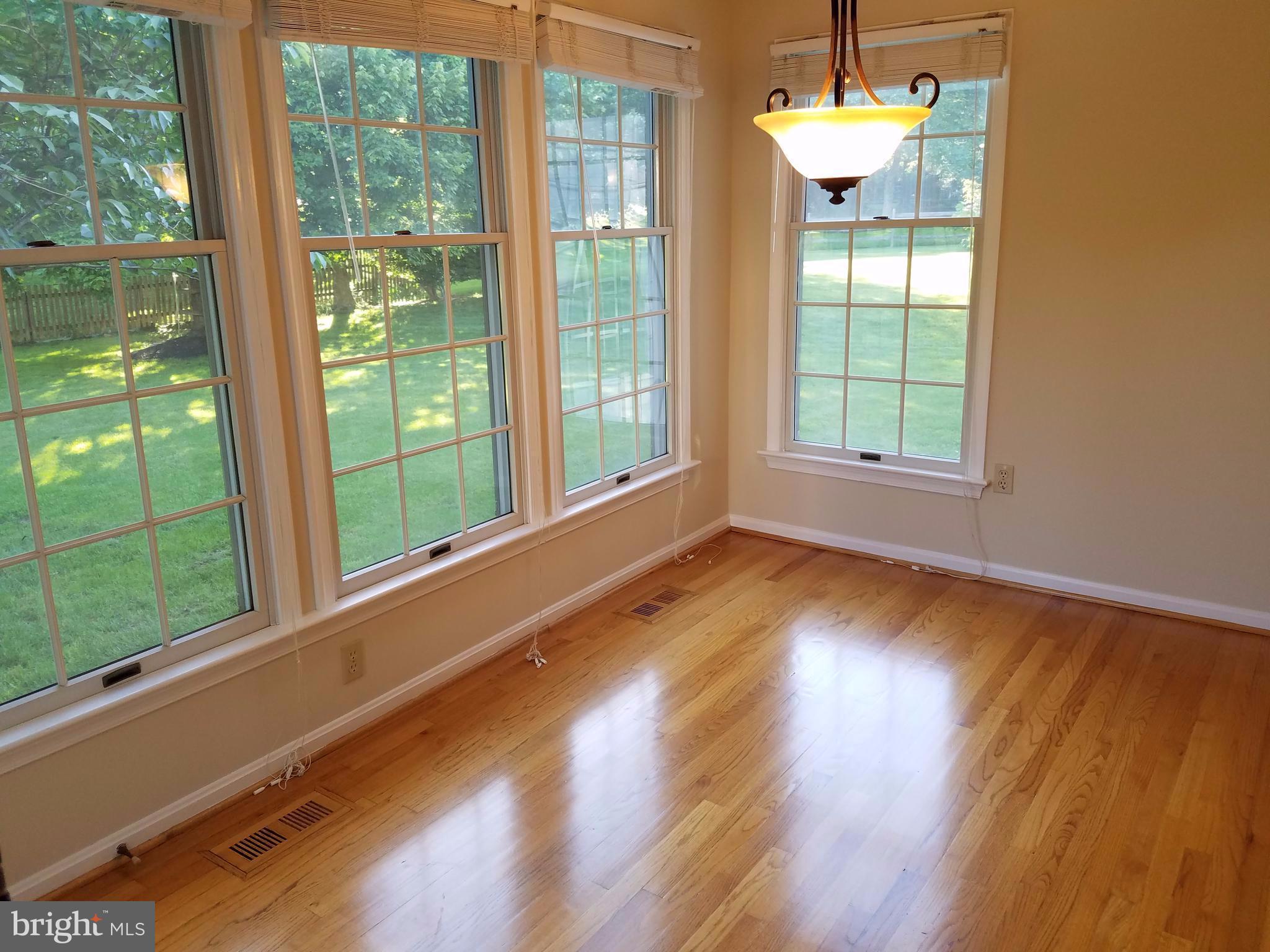 2103 Banner Hill Road Frederick, MD 21702 - Photo 7 of 11 Interior