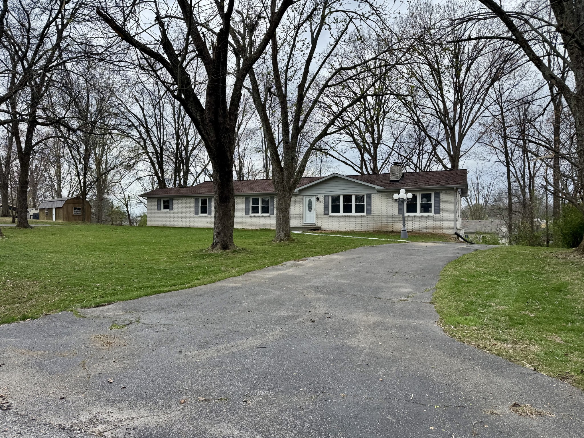 1211 Porter Road Lafayette, TN 37083 - Photo 2 of 19