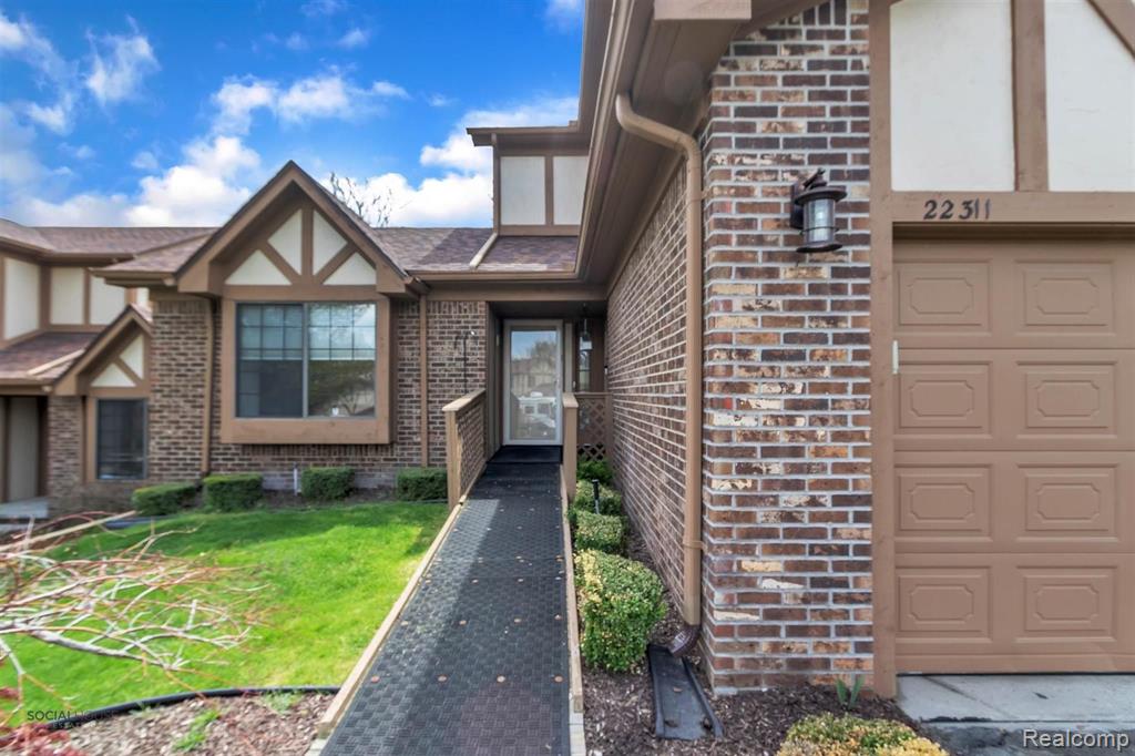 22311 Chelsea Lane Novi, MI 48167 - Photo 4 of 49
