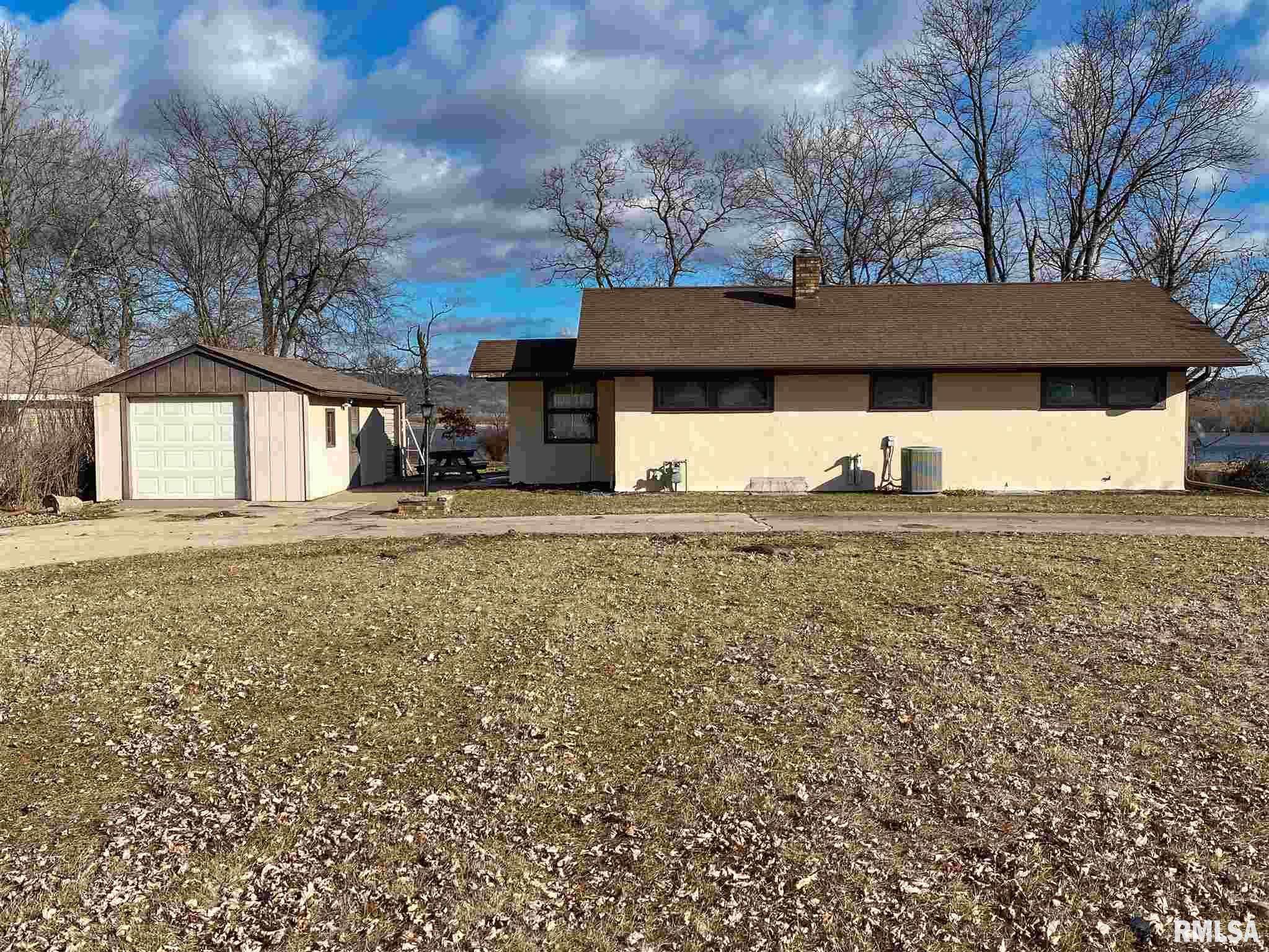 143 Riverside Street Bellevue, IA 52031 - Photo 1 of 27 Gallery Image 1