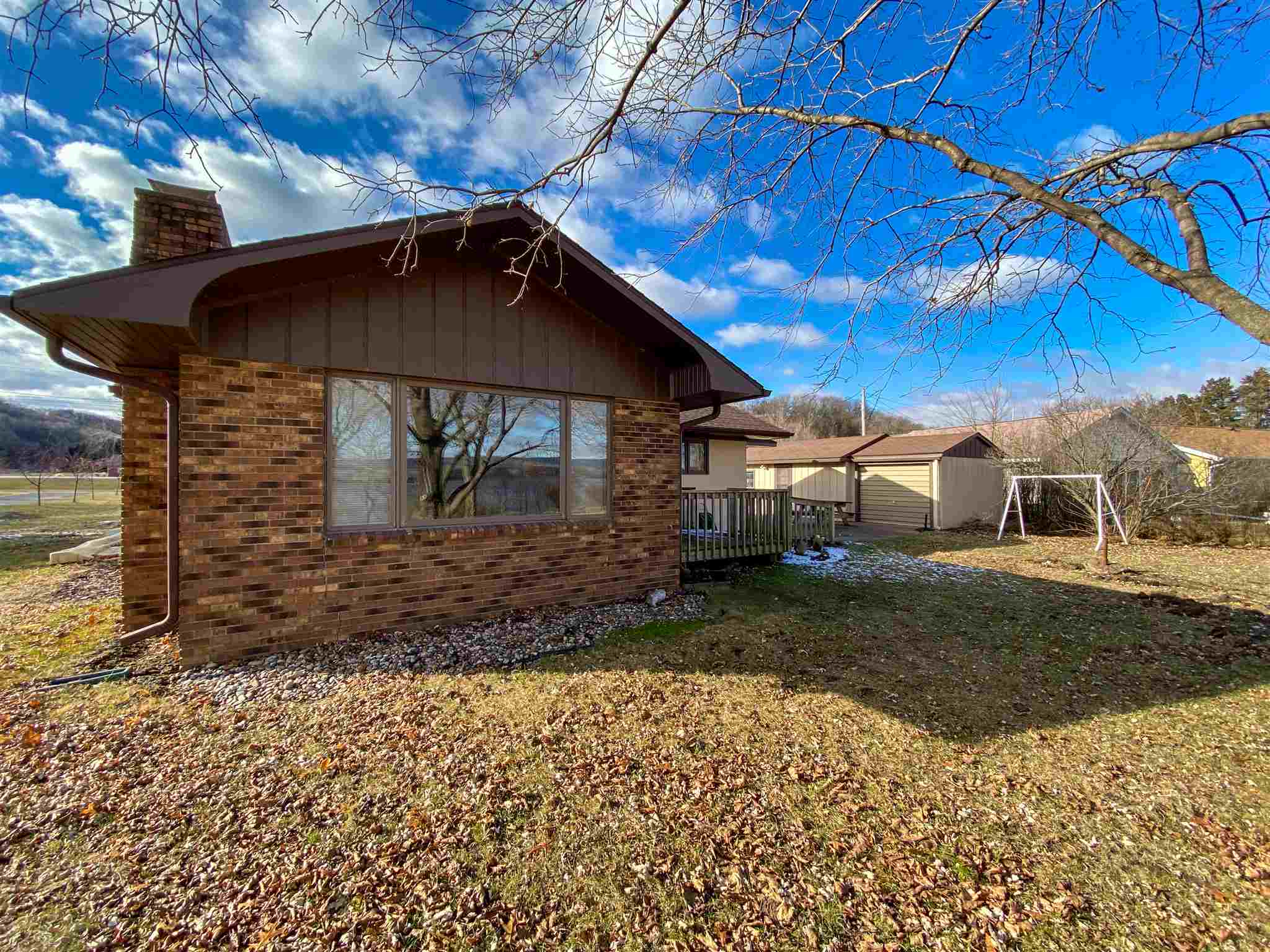 143 Riverside Street Bellevue, IA 52031 - Photo 4 of 27 Gallery Image 4