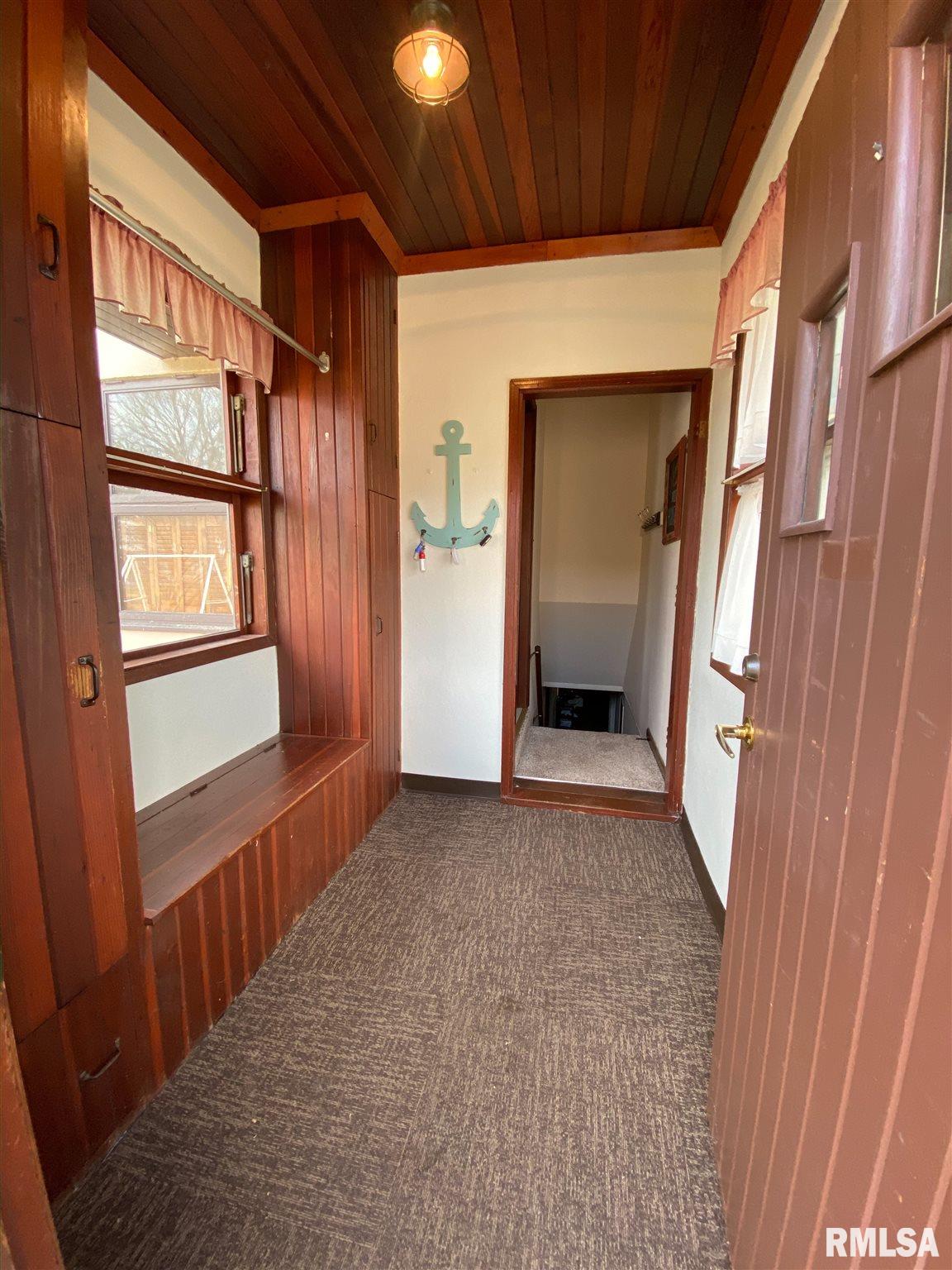 143 Riverside Street Bellevue, IA 52031 - Photo 8 of 27 Gallery Image 8