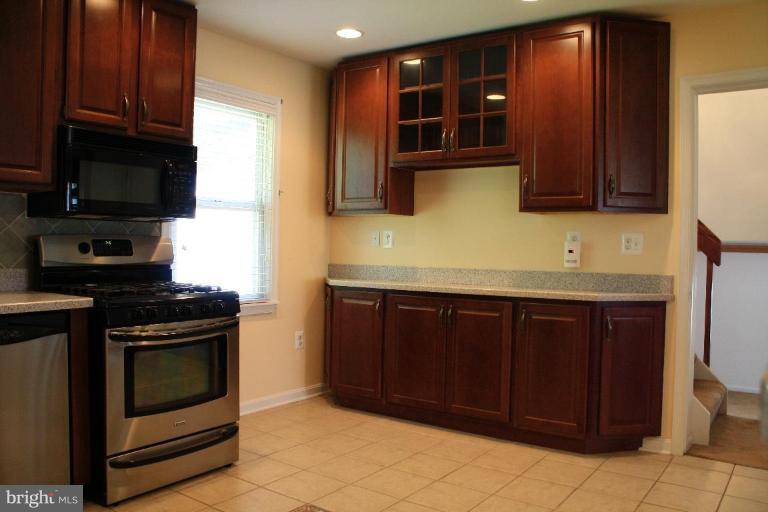 1415 Providence Road Towson, MD 21286 - Photo 7 of 30 Kitchen #3