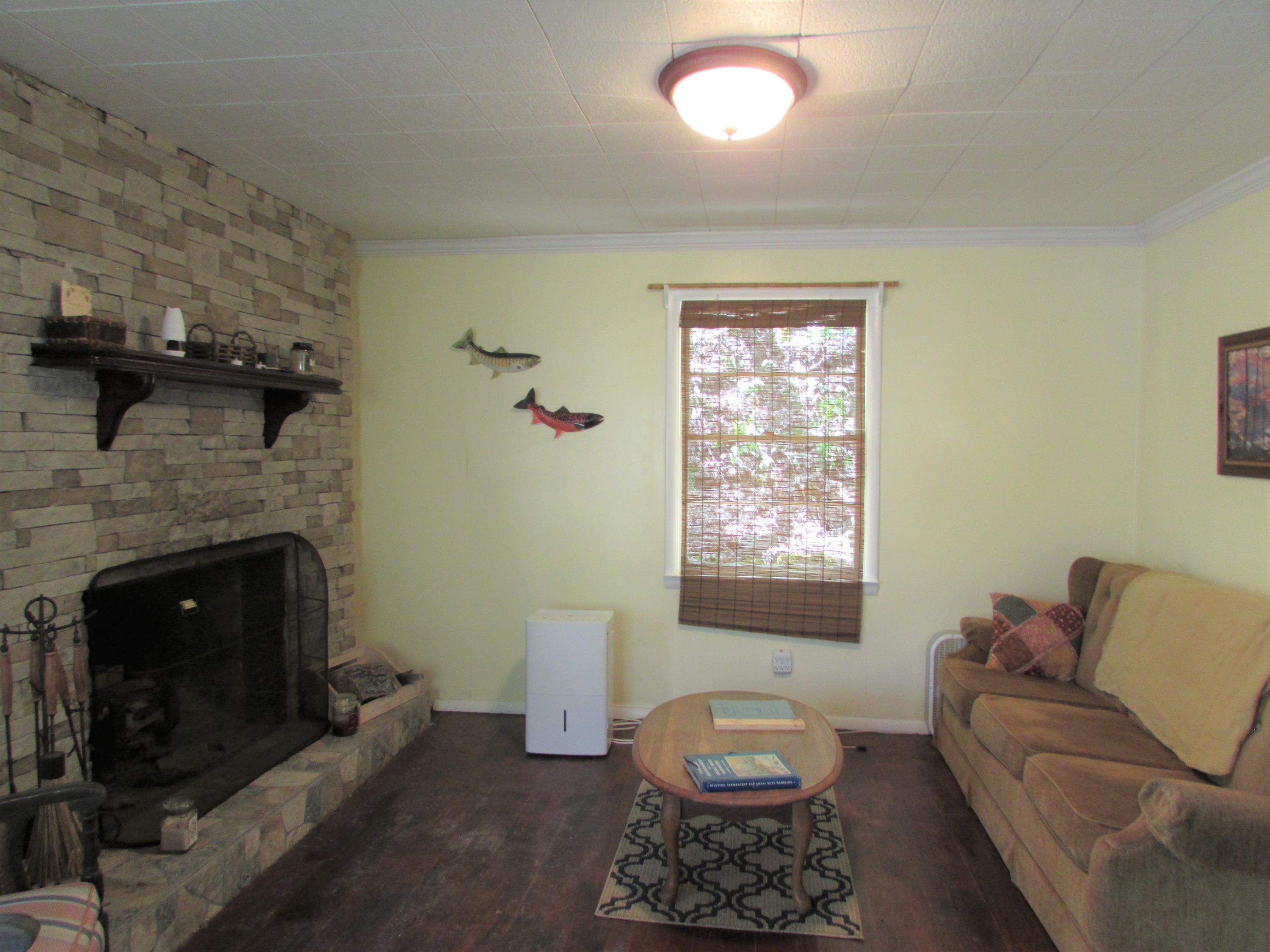 178 Cable Hollow Road Butler, TN 37640 - Photo 23 of 30 178 Cable Hollow Road Butler TN 37640 (2