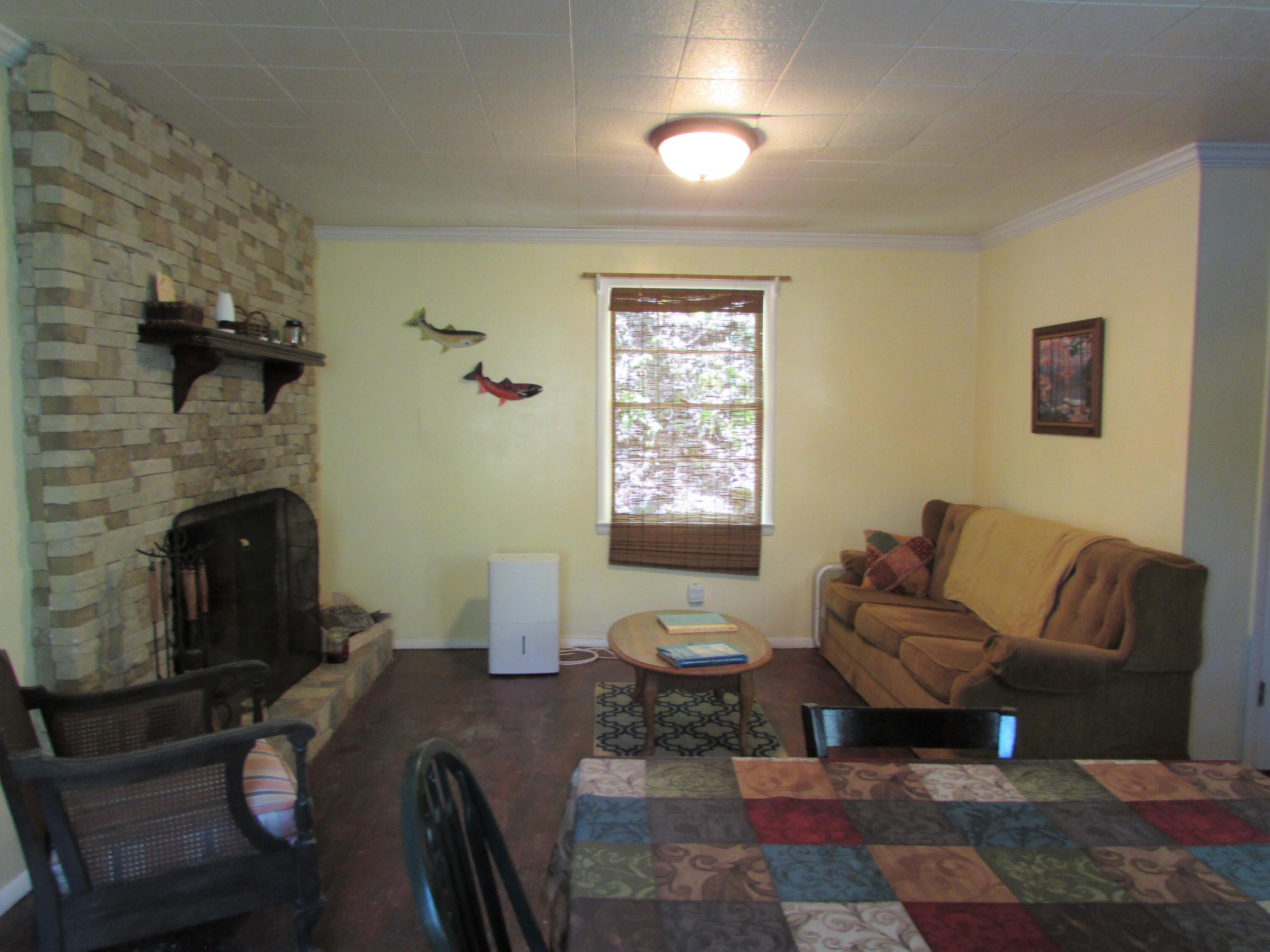 178 Cable Hollow Road Butler, TN 37640 - Photo 26 of 30 178 Cable Hollow Road Butler TN 37640 (2