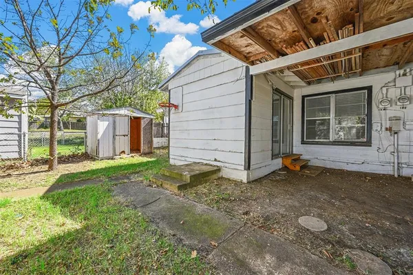 $225,000 | 58 Pershing Drive, Denison, TX 75020