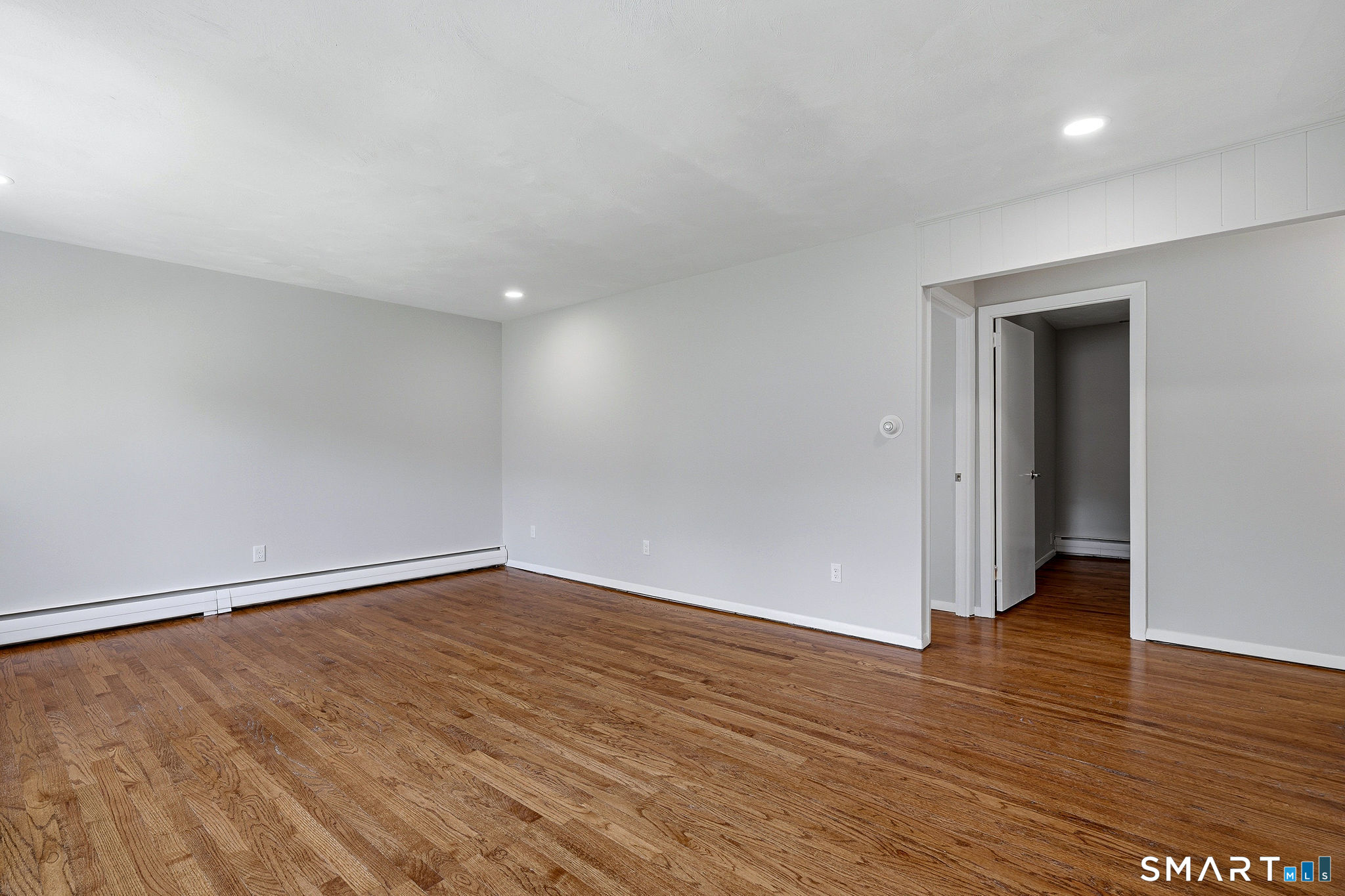 21 Tower Avenue Groton, CT 06340 - Photo 8 of 39