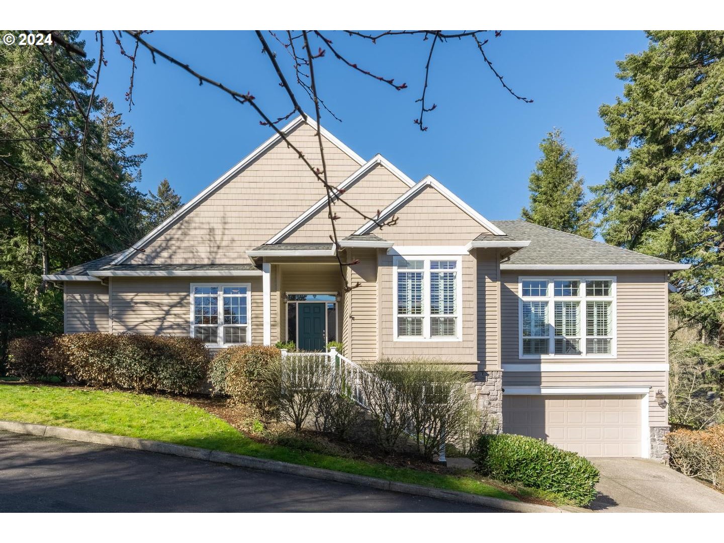 6333 Southwest Canby Street Portland, OR 97219 - Photo 1 of 44 Gallery Image 1