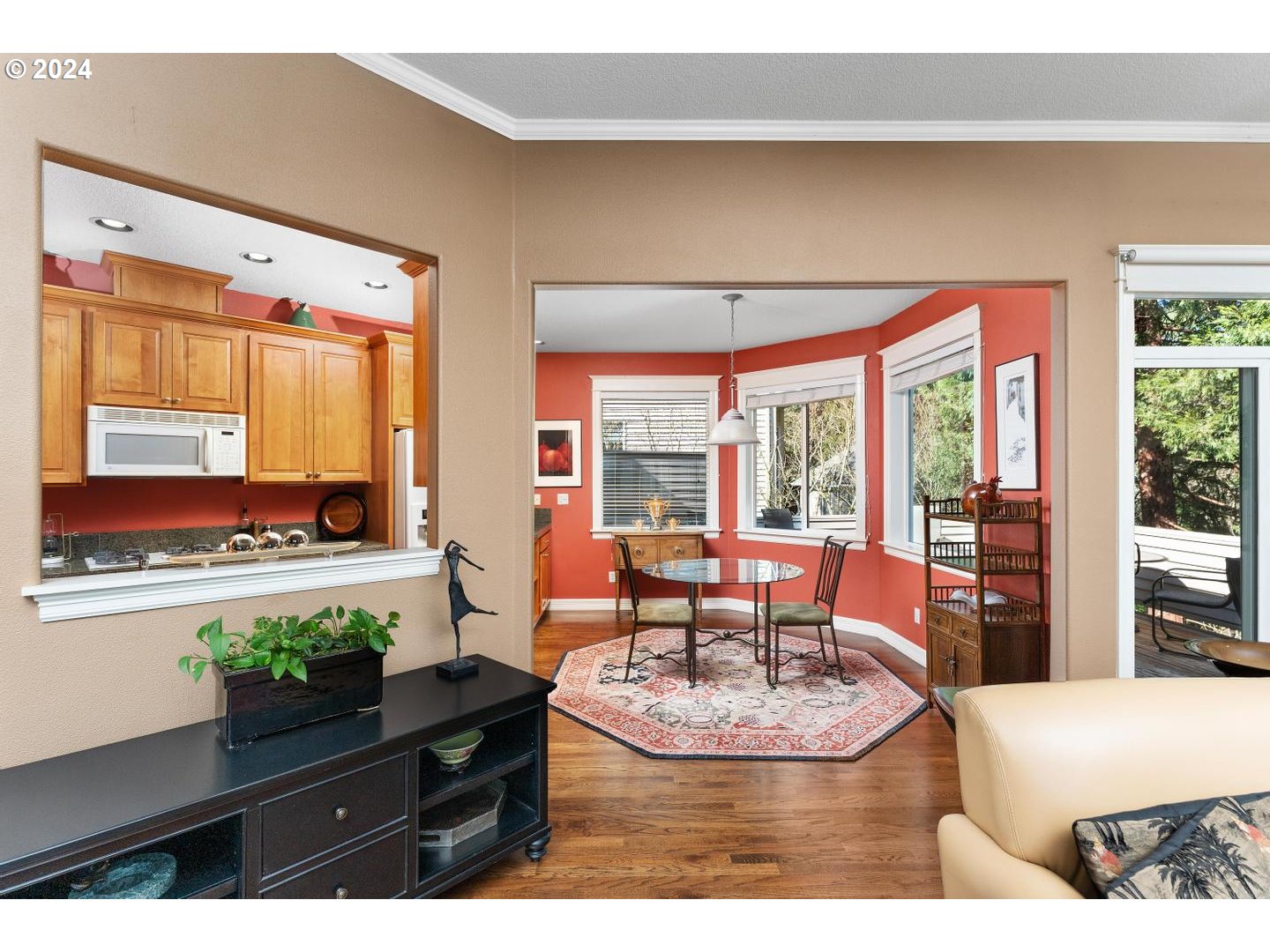 6333 Southwest Canby Street Portland, OR 97219 - Photo 14 of 44 Gallery Image 14