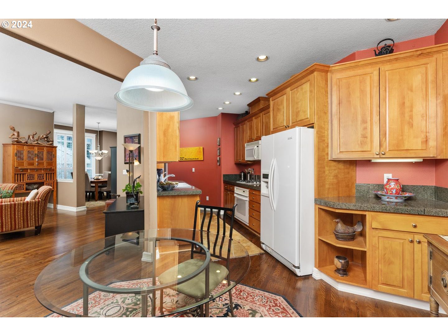 6333 Southwest Canby Street Portland, OR 97219 - Photo 16 of 44 Gallery Image 16