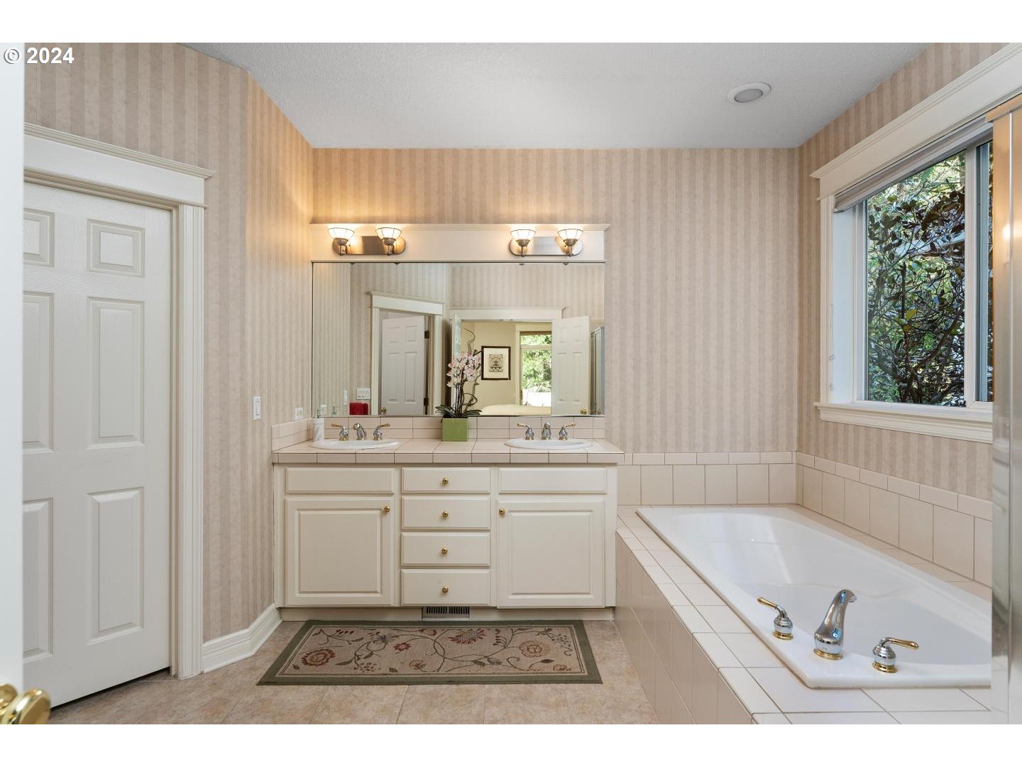 6333 Southwest Canby Street Portland, OR 97219 - Photo 25 of 44 Gallery Image 25