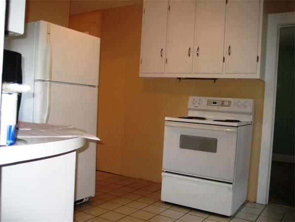 74 Price Street Springfield, MA 01104 - Photo 4 of 6