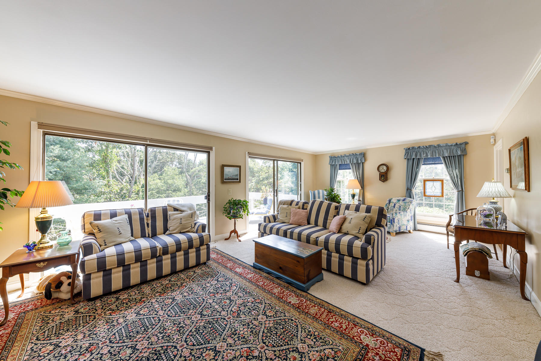 53 Partridge Path Chatham, MA 02633 - Photo 4 of 31 Front to Back Livingroom