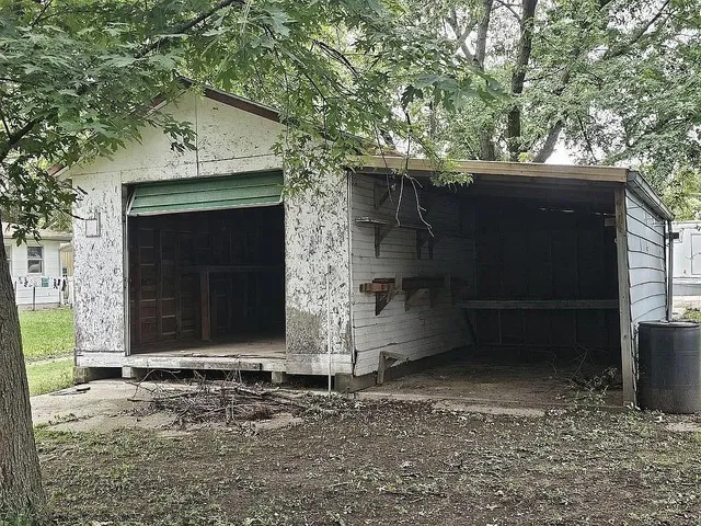 $129,999 | 809 Alleghany Street, Burlington, KS 66839