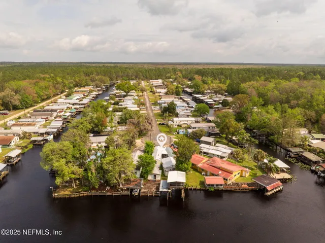 $197,000 | 162 Smith Lane, Satsuma, FL 32189