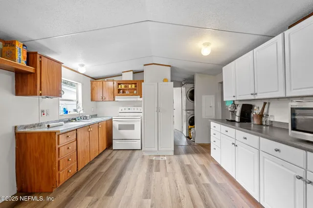 $197,000 | 162 Smith Lane, Satsuma, FL 32189