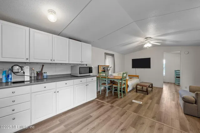 $197,000 | 162 Smith Lane, Satsuma, FL 32189