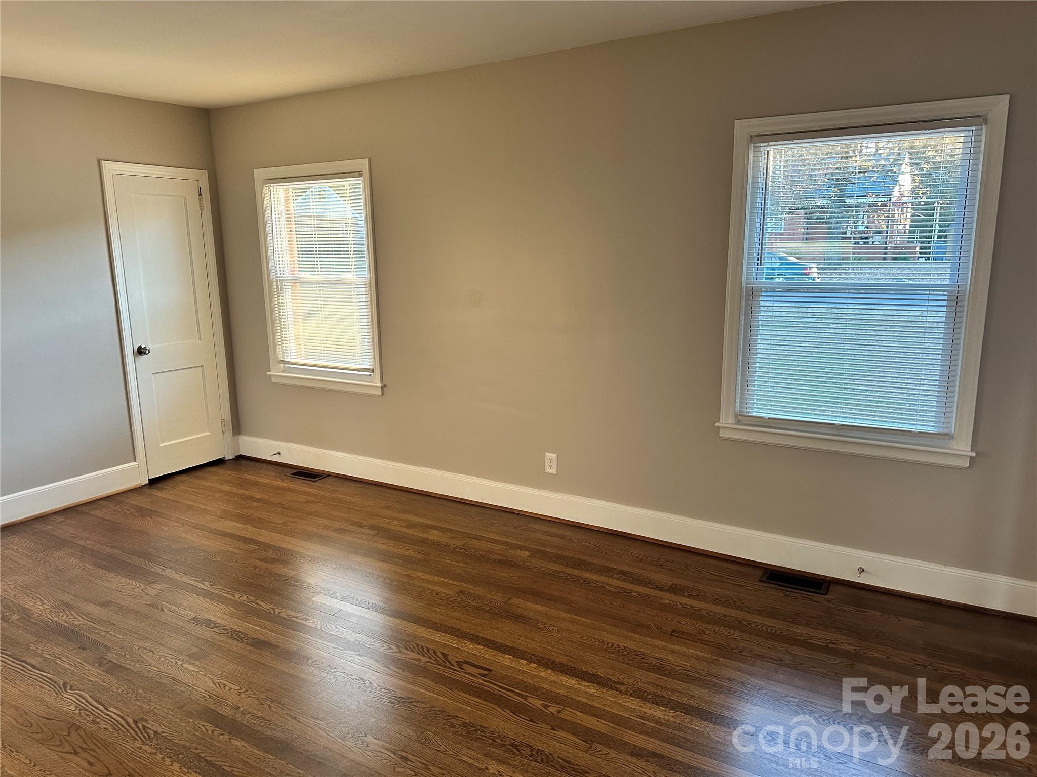 538 Bowman Road Charlotte, NC 28217 - Photo 3 of 12