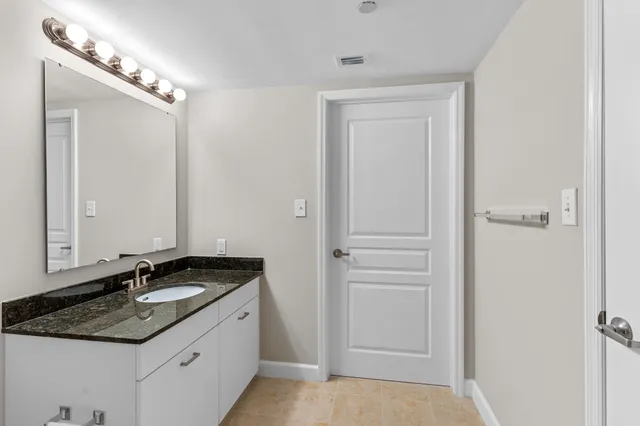 $339,000 | 300 South Duval Street, Unit 1511, Tallahassee, FL 32301