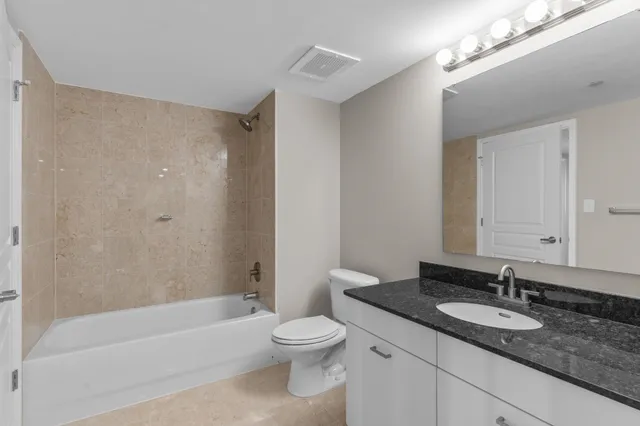 $339,000 | 300 South Duval Street, Unit 1511, Tallahassee, FL 32301