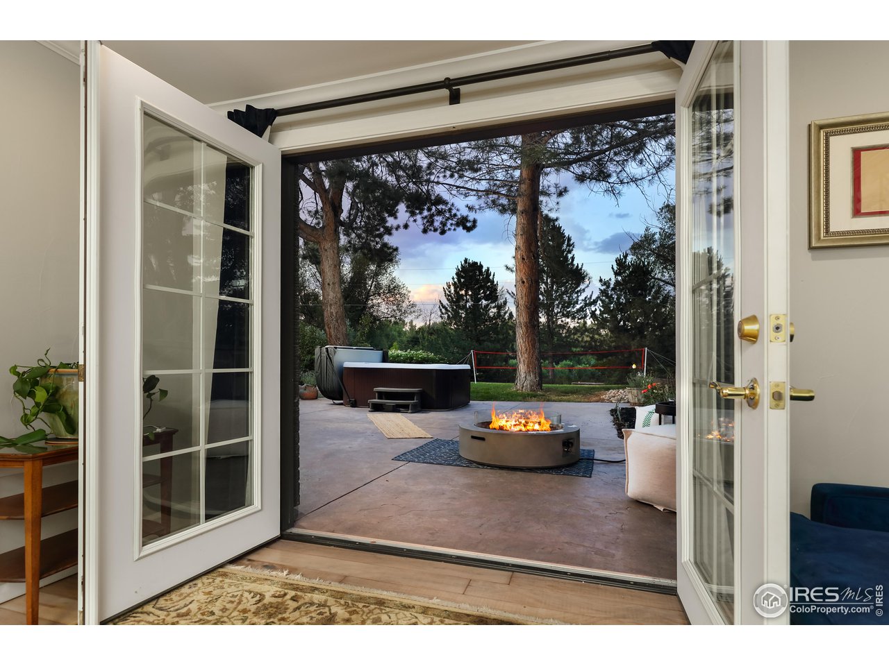 5825 Rustic Knolls Drive Boulder, CO 80301 - Photo 25 of 40 a view of a living room and a balcony