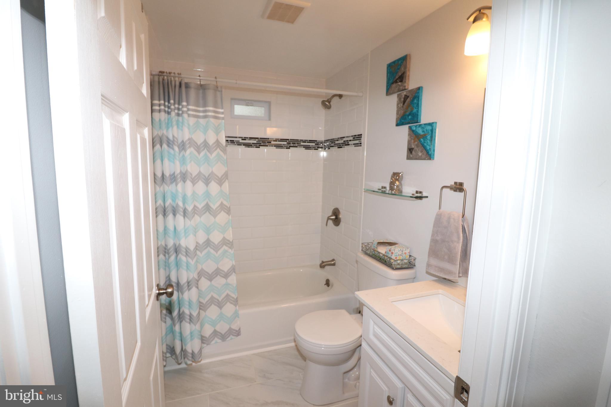 1211 Thomson Road Abington, PA 19001 - Photo 18 of 31 Bathrrom