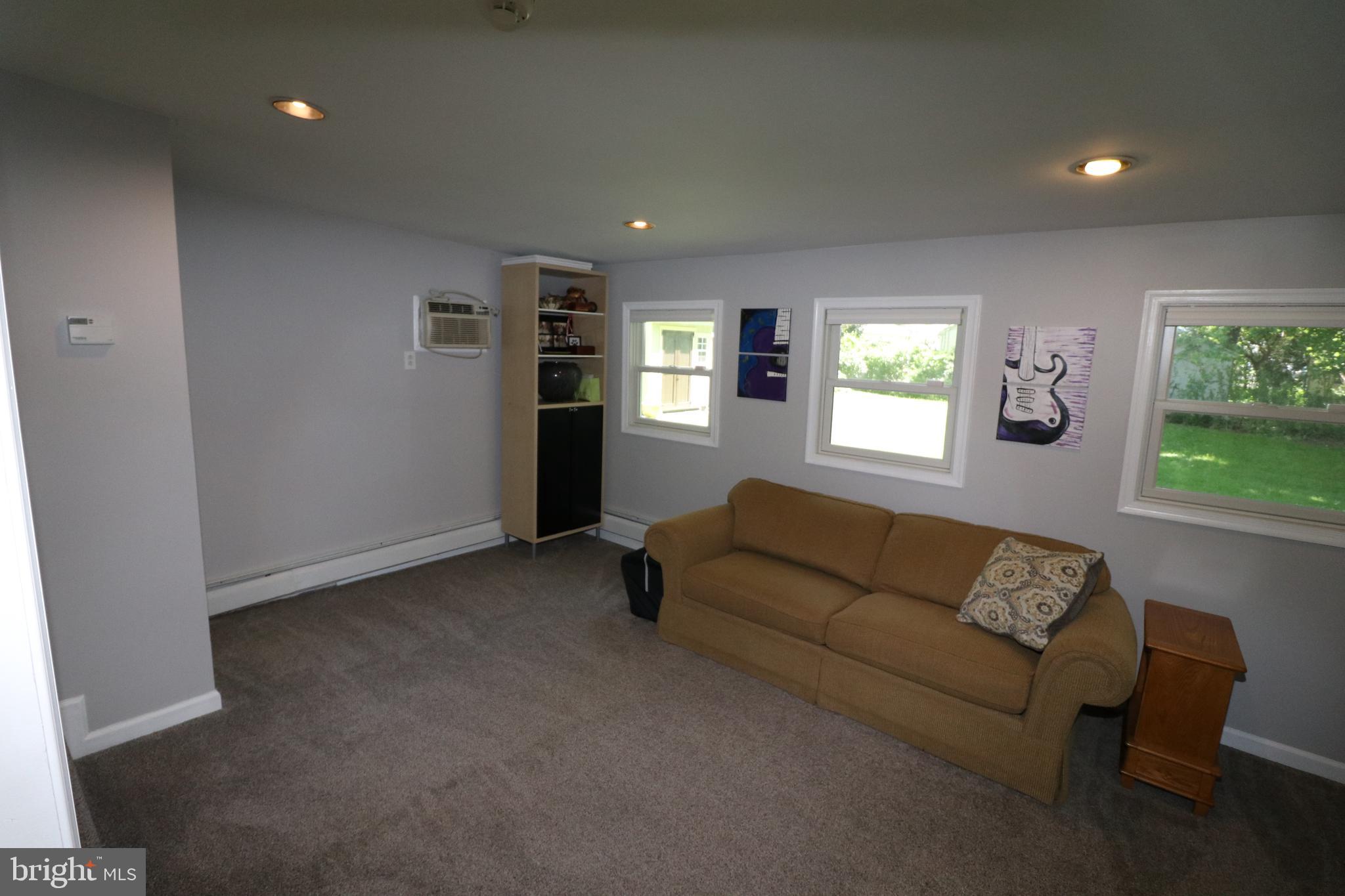 1211 Thomson Road Abington, PA 19001 - Photo 19 of 31 Family Room