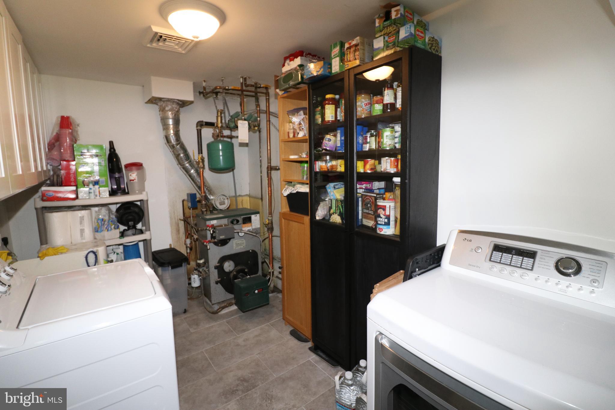 1211 Thomson Road Abington, PA 19001 - Photo 25 of 31 Laundry Room