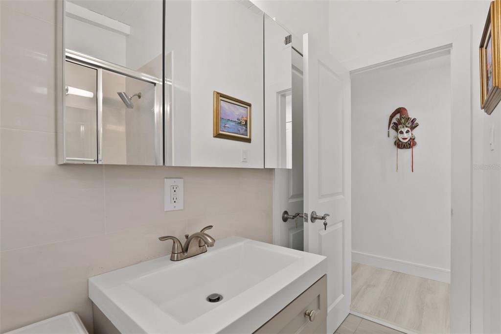 25 Sandpiper Road Tampa, FL 33609 - Photo 38 of 82