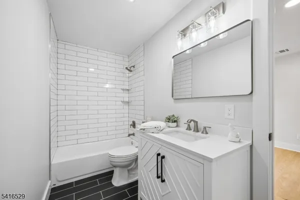 $1,995,000 | 111 North Summit Avenue, Chatham, NJ 07928